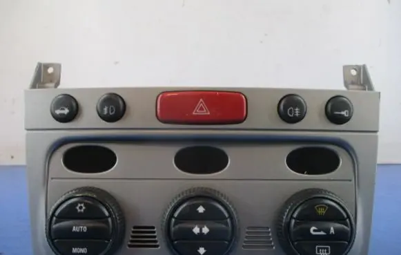 Alfa Romeo GTV Climate control unit 01560513690