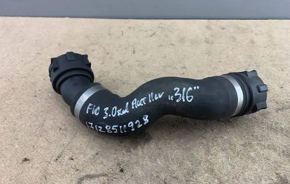 BMW 5 F10 F11 Engine coolant pipe/hose 8511928 17128511928