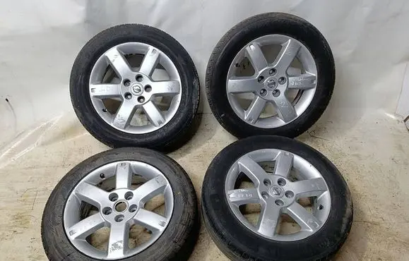 Nissan X-Trail T30 R17 alloy rim 