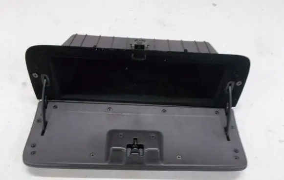 KIA Carnival Glove box 