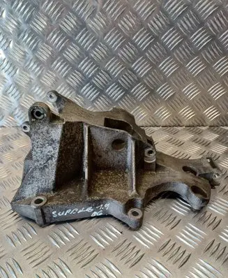 Skoda Superb B5 (3U) Generator/alternator bracket 038903143AE