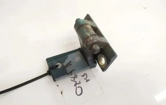 Audi A6 S6 C4 4A Rear door lower hinge