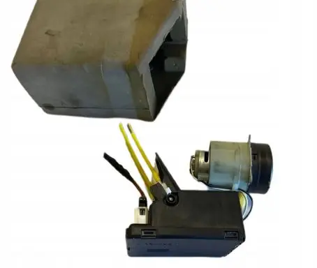Mercedes-Benz A W168 Central locking vacuum pump A1688000035