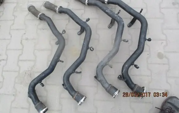 Audi Q7 4L Air intake hose/pipe AUDI7L6145795AE