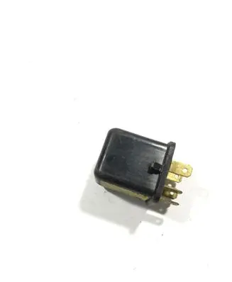 Opel Frontera A Other relay 8942184970 MR5A001A1