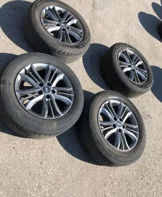 Hyundai ix35 R17 alloy rim 529102Y600