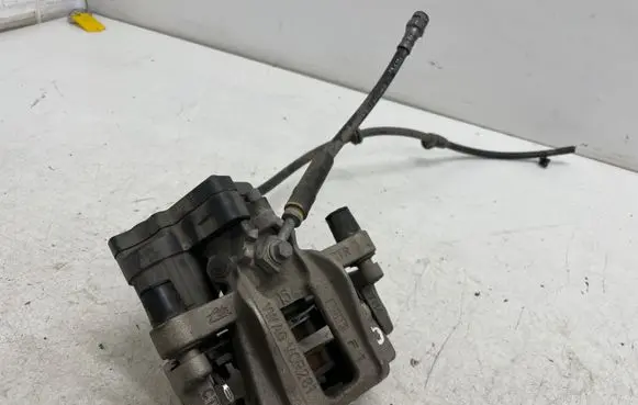 Skoda Octavia Mk4 Rear brake caliper 5R3615406