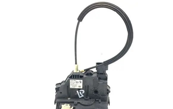 Opel Corsa E Front door lock 13431841