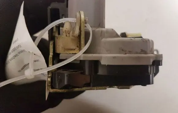 Citroen Xsara Picasso Front door lock