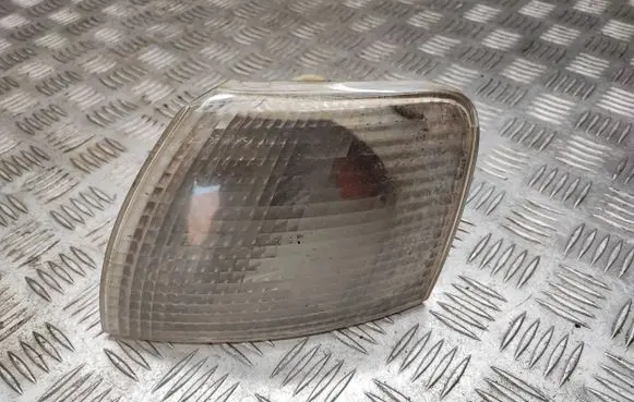 Volkswagen PASSAT B5 Front indicator light 3B0953049C 415741