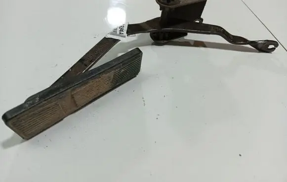 Jeep Grand Cherokee (WJ) Accelerator throttle pedal