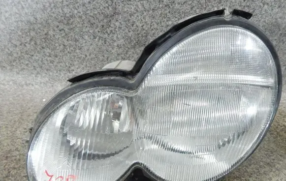 Mercedes-Benz C W203 Headlight/headlamp