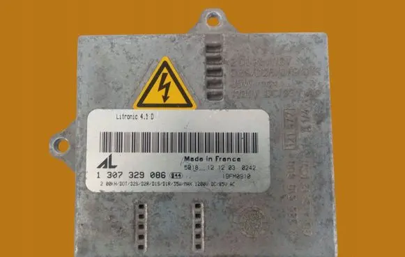 Mazda 6 Xenon control unit/module 1307329086