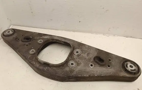 Mercedes-Benz CLS C219 Rear differential/diff mount bracket A2303521806
