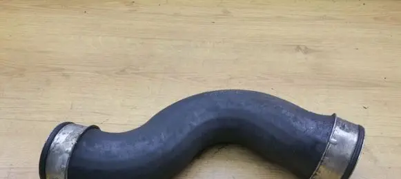 Volkswagen Golf V Intercooler hose/pipe 1K0145832