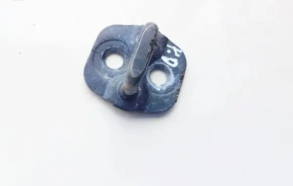 Nissan Qashqai+2 Front door lock loop/hook striker 