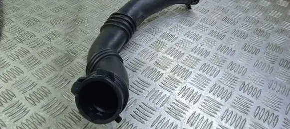 Volvo C70 Turbo air intake inlet pipe/hose 6652A