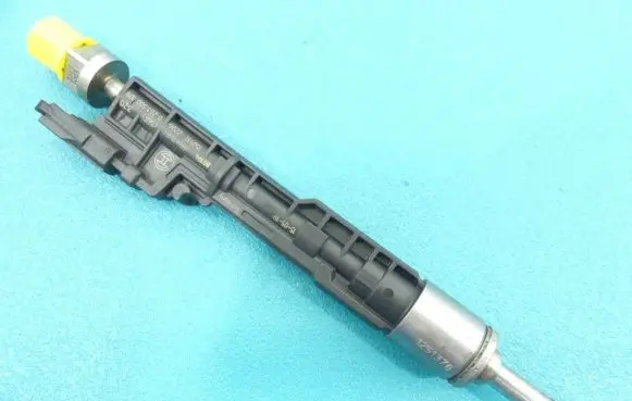 BMW X3 F25 Fuel injector 0261500109 IMPRK1251376