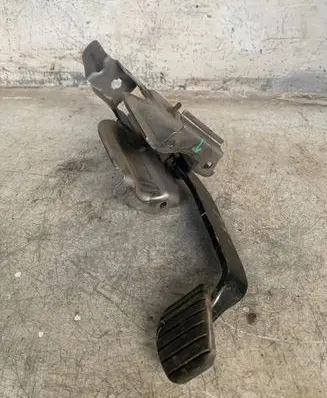 Clutch pedal