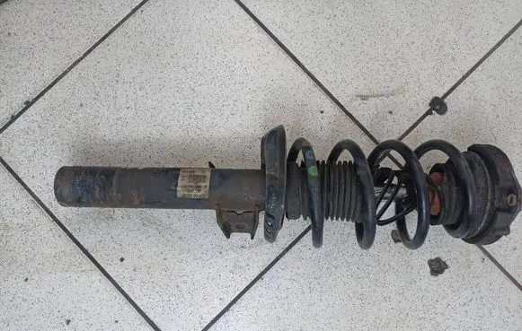 Volkswagen PASSAT CC Front shock absorber/damper 3C0413031AH