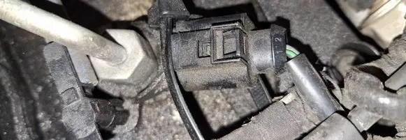 Seat Exeo (3R) Fuel injector 