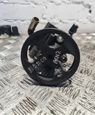 Toyota Avensis T250 Power steering pump