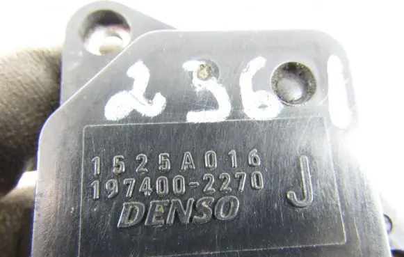 Mitsubishi Pajero Mass air flow meter 1525A016