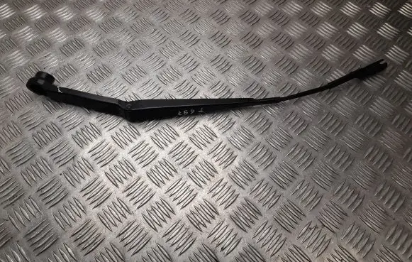 Subaru XV II Front wiper blade arm 2616