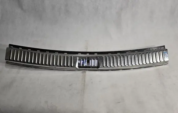 Porsche Cayenne (92A) Trunk/boot sill cover protection 7P0863459E