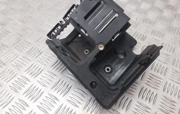 Audi A3 S3 8P Fuse box cover 1K0907361B