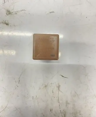 Volkswagen Golf II Other relay 90491314