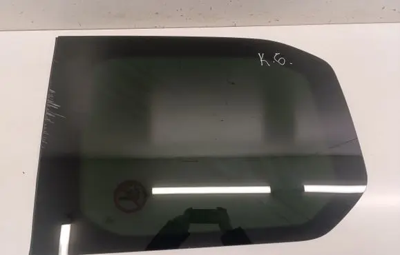 Volkswagen Multivan T7 Rear side window 43R011600