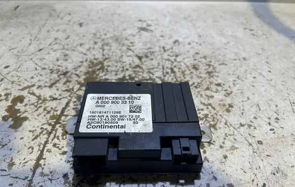 Mercedes-Benz C W205 Fuel injection pump control unit/module A0009003310 A0009017202 A2C90180509