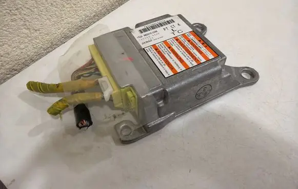 Subaru XV Airbag control unit/module 98221FJ350