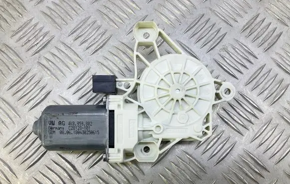 Audi A7 S7 4K8 Front door window regulator motor 4K0959802