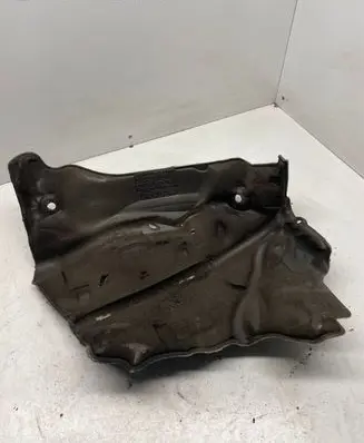 BMW 3 F30 F35 F31 Heat shield in engine bay 8513138 851313802