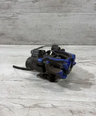 BMW 1 F40 Rear brake caliper 6896928
