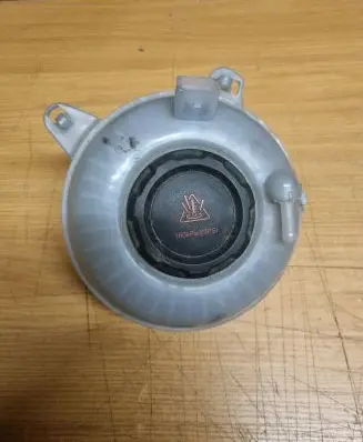 Volkswagen Golf Sportsvan Coolant expansion tank/reservoir 5Q0121407S