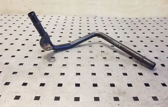Audi Q7 4L Engine coolant pipe/hose 7L8121065D