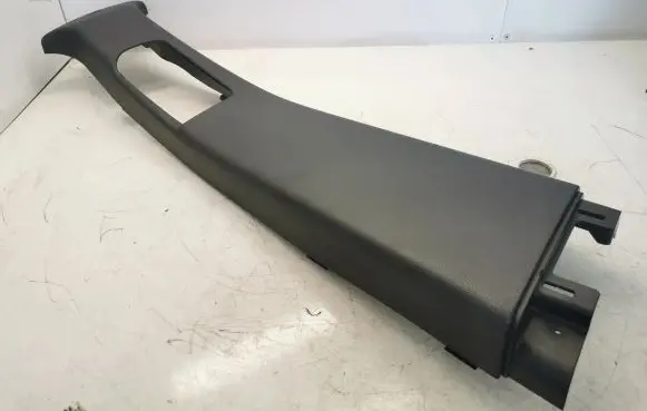 Jeep Grand Cherokee (B) pillar trim (top) 101525080BLR