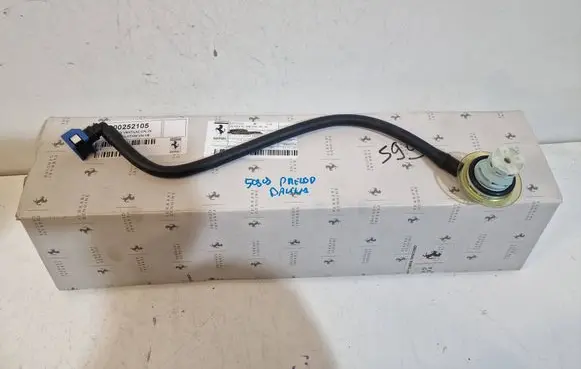 Ferrari 599 GTB GTO Fuel line/pipe/hose 252105