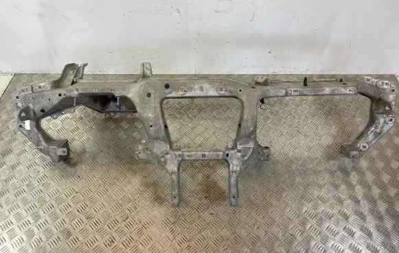 Jeep Grand Cherokee WL Dashboard cross member/frame bar 