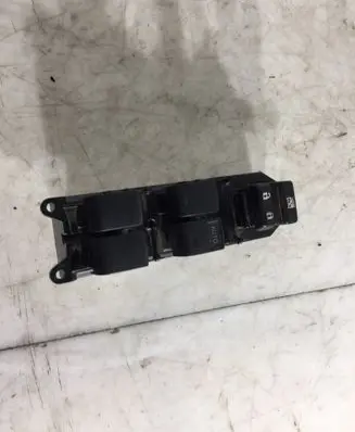 Toyota Auris 150 Electric window control switch 192830