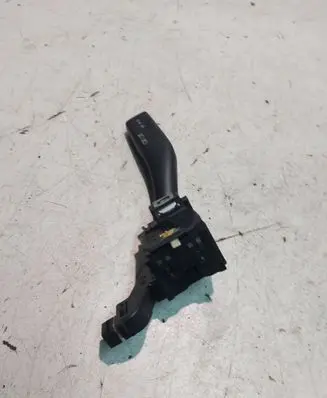Volkswagen Caddy Indicator stalk 1K0953513 01103500 10356053195080