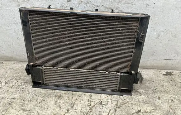 BMW 3 F30 F35 F31 Coolant radiator 15272311 38591341 7600904