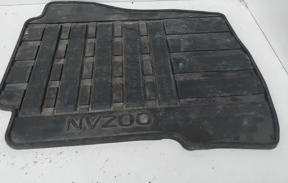 Nissan NV200 Front floor mat KE748JX089 KE749JX089