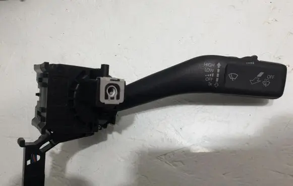 Skoda Superb B6 (3T) Wiper control stalk 1K0953519K