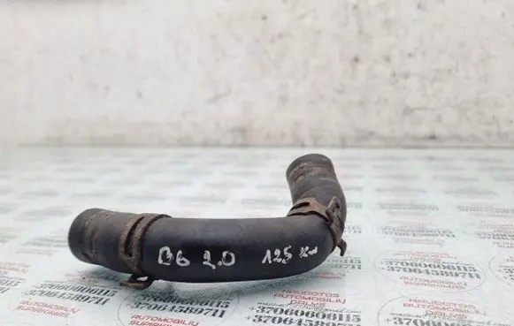 Volkswagen PASSAT B6 Engine coolant pipe/hose