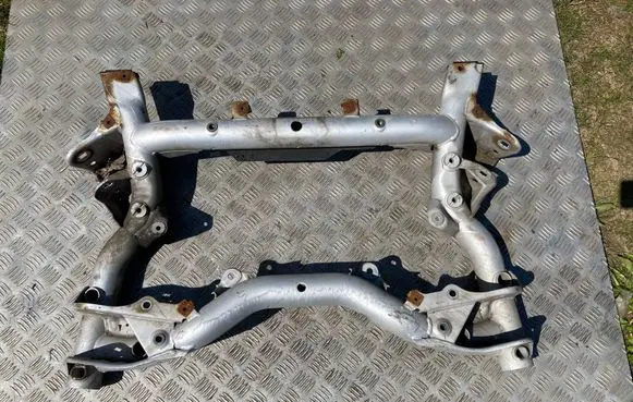 Mercedes-Benz CLS C218 X218 Front subframe