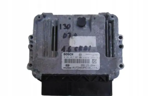 Hyundai i30 Engine control unit/module 391152A411